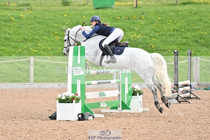 240506A-122557-08686 - Cls 5 Pony Foxhunter & 1.10m Open