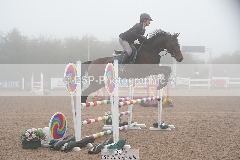 251003-101751-00027 - Cls 6 British Novice and 90cm