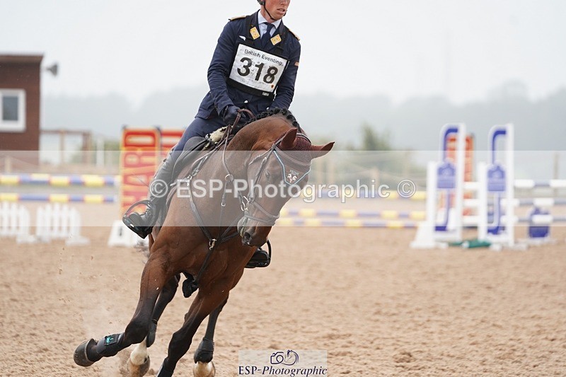 240901A-120410-06773 - 318-Felix.Etzel-FRED