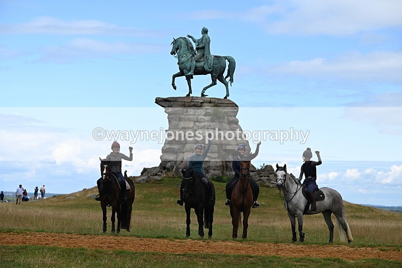 DSC_8384 - Time at Statue 13:52 to 14:33