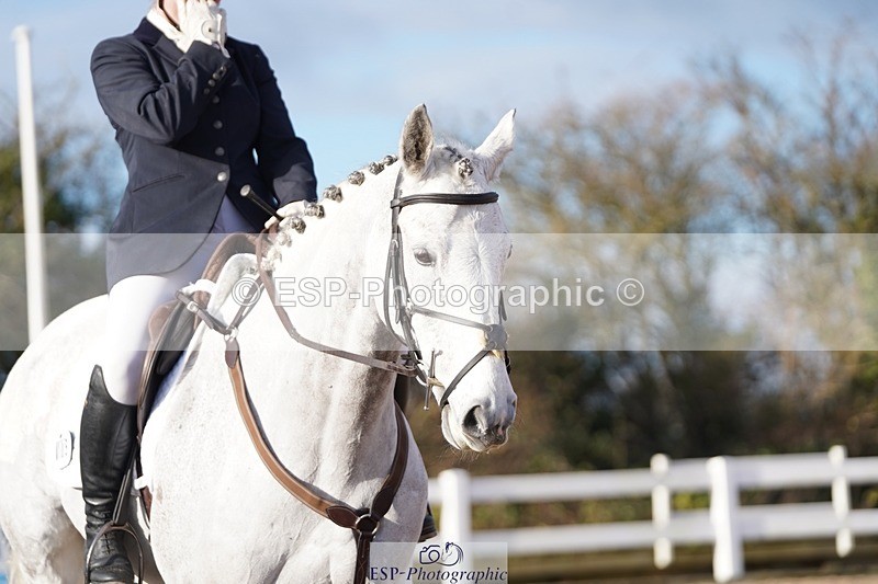 241214-130716-00573 - 105-Janine.Paterson-Machas.Grey