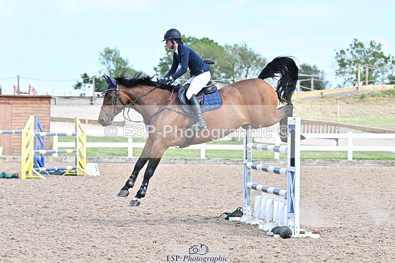 240605A-154305-00945 - Cls 5 Foxhunter and 1.20m Open