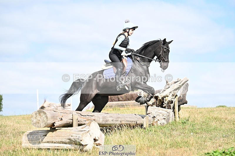 250821B-105256-00184 - Group B - Danielle