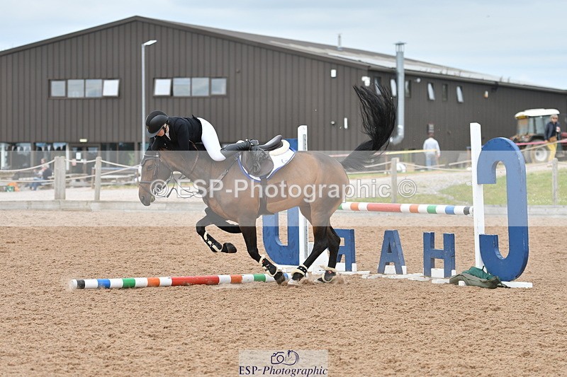 240609A-141509-06085 - Cls 19 Snr Foxhunter and 1.20m Open