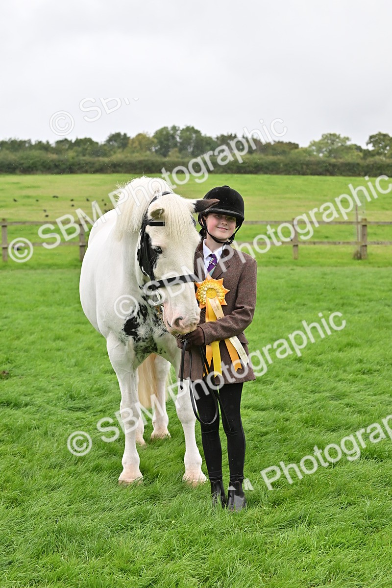 SBM_68655 - S42 - Junior Handler 9-12 Years