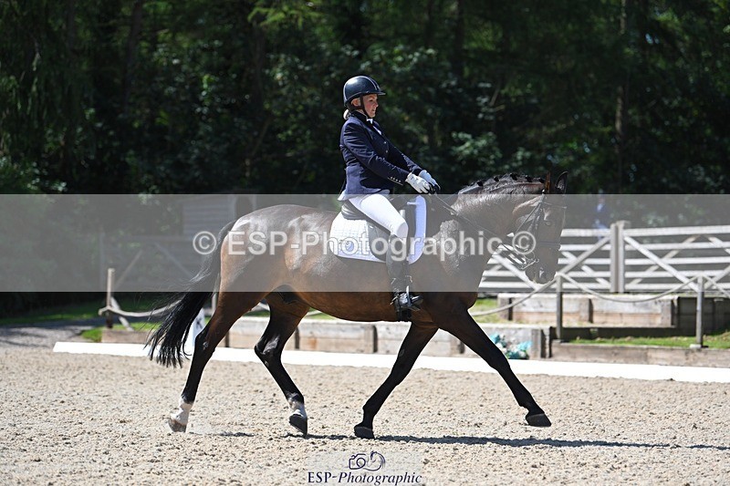 230811-120030-01140 - Cls 4 Adv Medium Silver