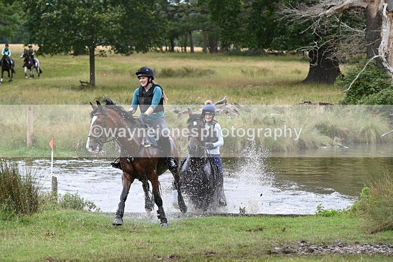 WJ7_3907 - Time at Water 12:52 to 13:22