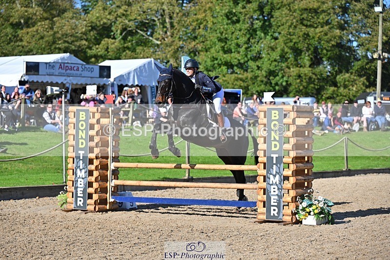 241027-122023-17229 - 372-Michelle.Newnham-LOUIS.HS