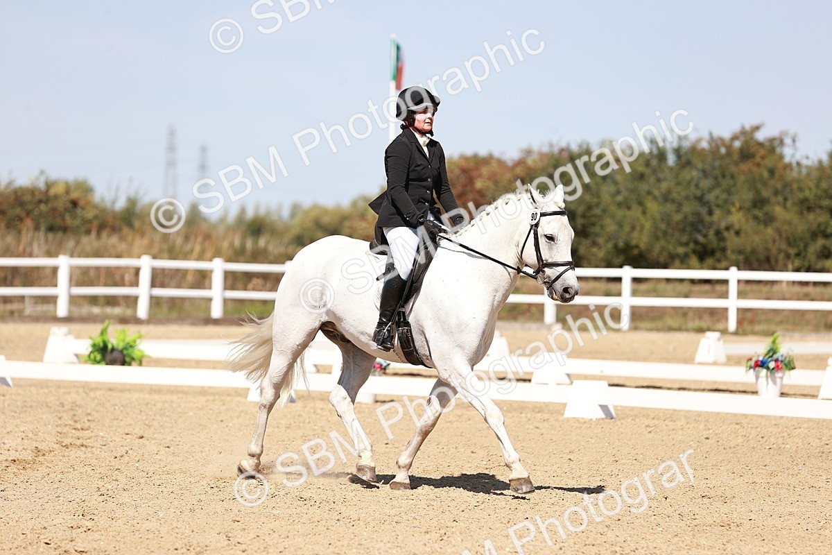 SBM_004968 - Class 12 - Novice 5 - 12.02-12.44