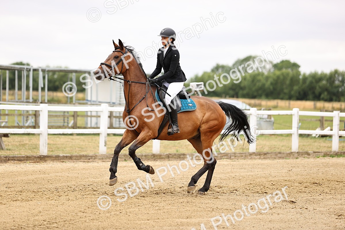 SBM_024473 - Class 8 - Clear Round