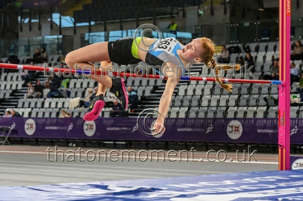 AgeInd25SAT-910461 - Field Female