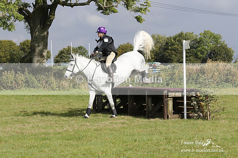  WWHT 171021 2928 - Intermediate (0.90m)  17/10/21