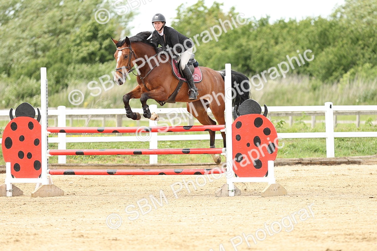 SBM_000939 - Class 4 - Senior Newcomers - 1.10m