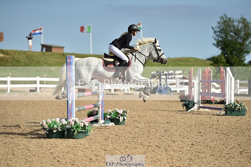 250628-171624-07062 - Cls 24 Pony Discovery & 90cm Open