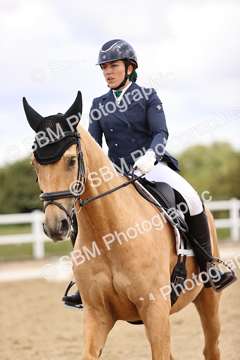 SBM_003003 - Class 2 - Novice 4 - 12.00-13.10