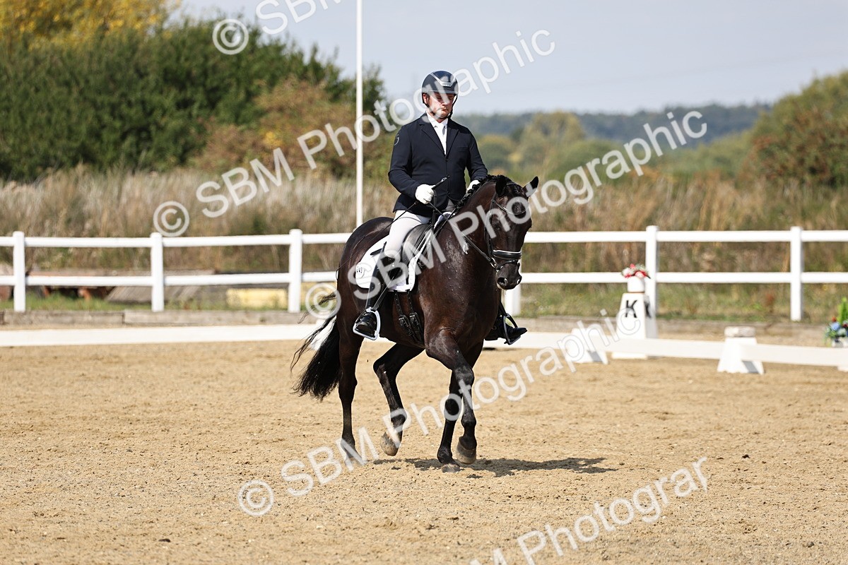 SBM_018605 - Class 16 - Novice 5 - 12.08-13.11