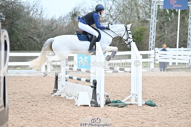 240128A-122425-00851 - Cls 4 Pony Newcomers and 1m Open