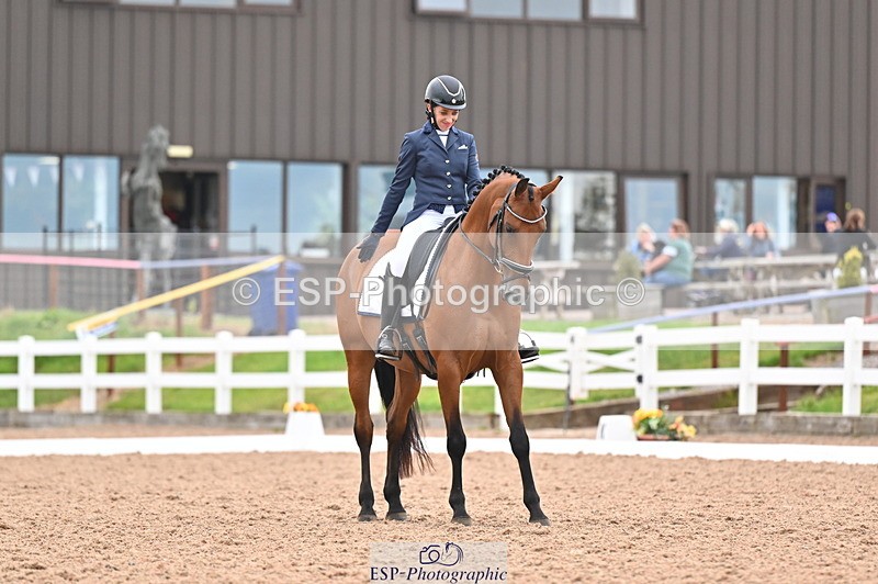 240817A-161802-10494 - 253-Nikita.Mitson-Nigranta