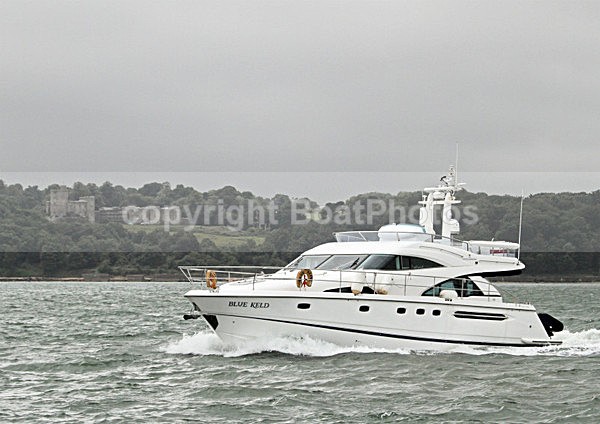 110621 BLUE KELD IMG_2963 - Flybridge Cruisers