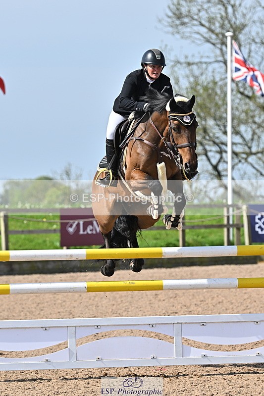 240509A-102433-00853 - Cls 8 Foxhunter