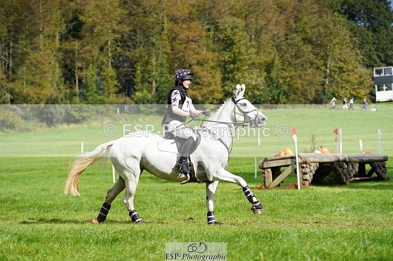 231020-140308-09449 - 114-LATINA'S.TWINKELING-Pippa.Haslam-XC