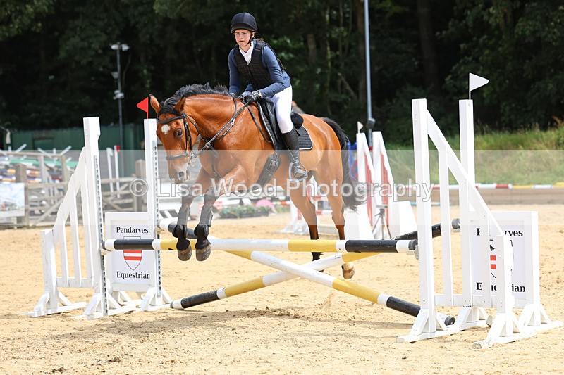 3E7A3501 - Class 8: 80cm Junior