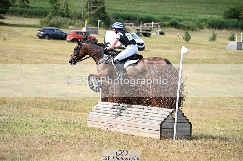 250803A-152121-16206 - P-703-Amber.Williams-THE.EMERALD.LILY