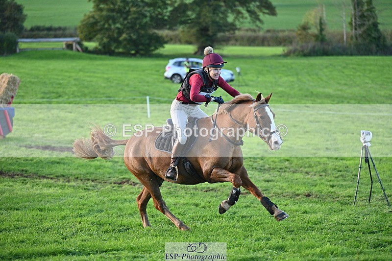 251025A-164349-22164 - H-654-Philippa.Skelton