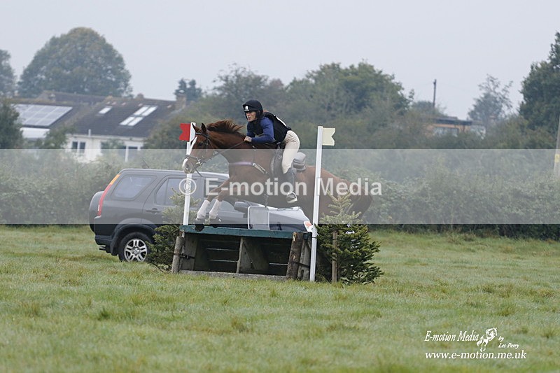 WWHT 171021 0361 - Novice Restricted (0.80m)  17/10/21