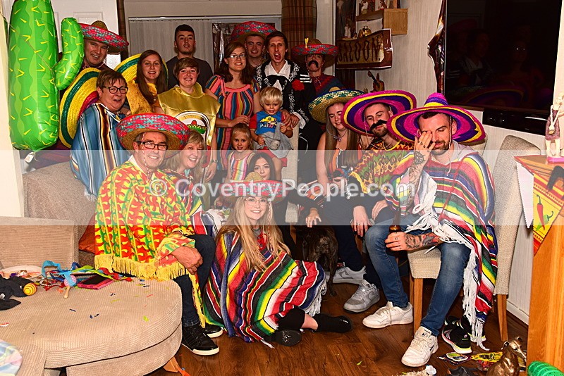 LEE-568 - Lee's 30th