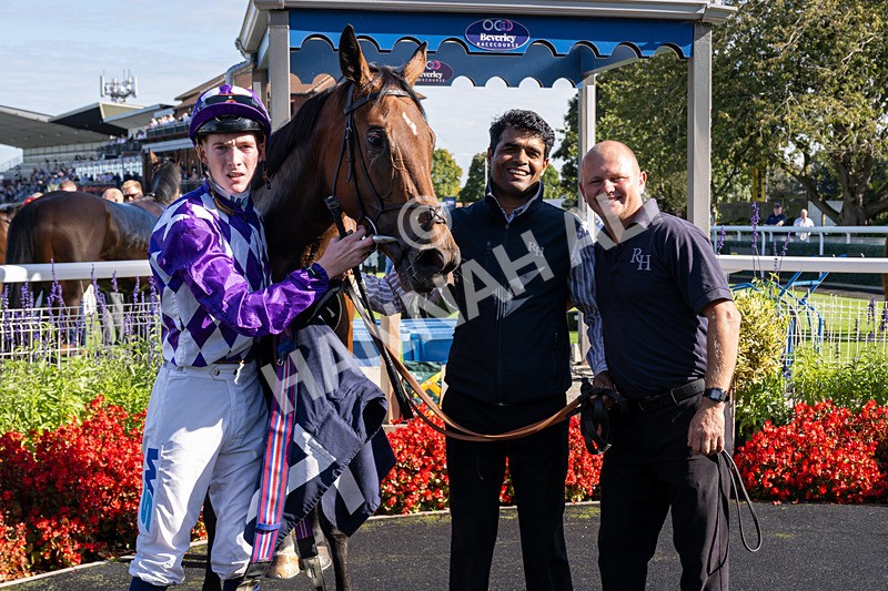 220926-Race 3-Call Me Tomorrow-4246 - Race 3 2.40pm Christmas Parties R Us Restricted Novice Stakes