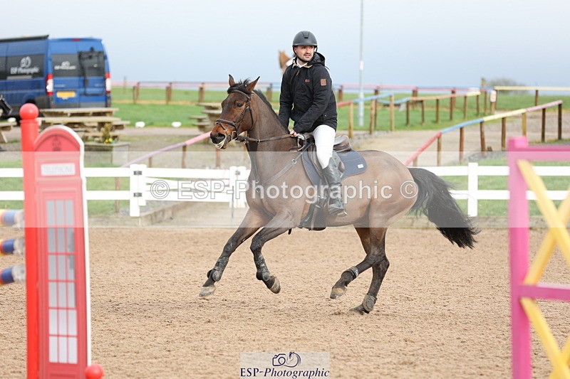 240223A-151453-02213 - Cls 6 Foxhunter and 1.20m Open