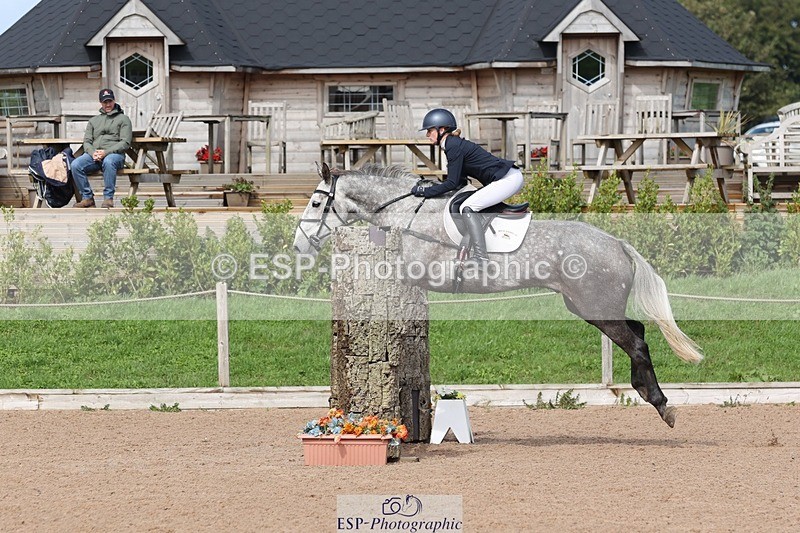 250911-141058-02340 - Cls 5 Chard Snr 90cm Speed Derby