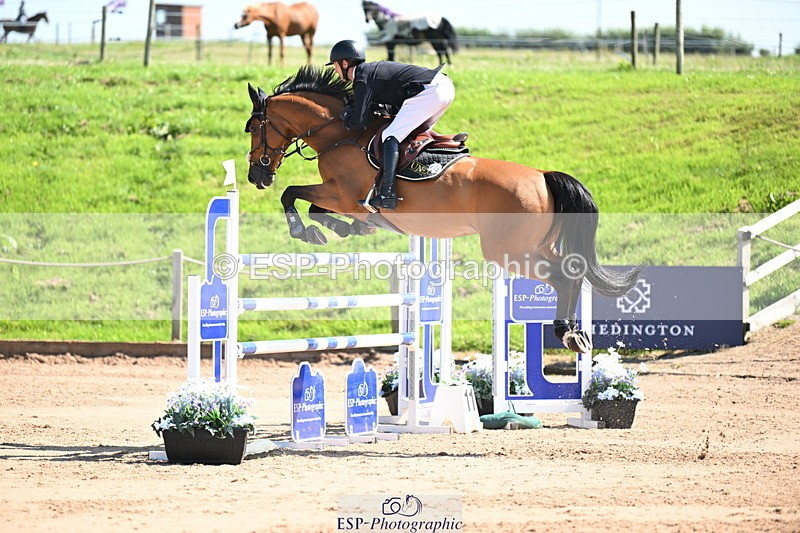 240718A-105237-04667 - Cls 1, 3 Star Small Tour 1.35m