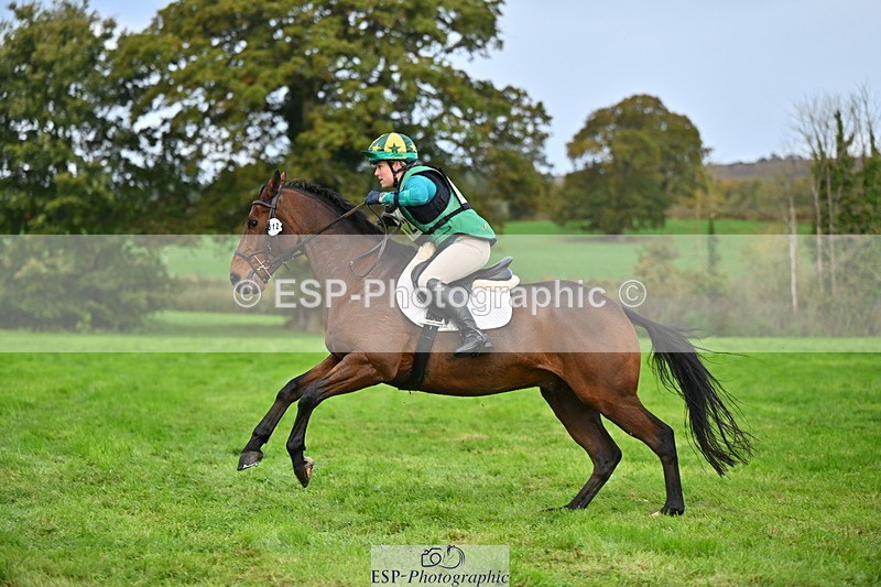 251025A-092804-16235 - D-312-Laura.Sharpe