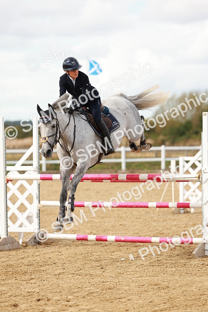 SBM_001329 - Class 4 - Senior Newcomers - 1.10m