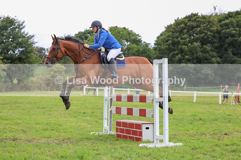 3E7A8156 - Class 7: Senior Newcomers/1.10m open