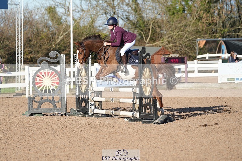 251130-104927-00993 - Cls 4 Pony Brit Nov & 80cm Open