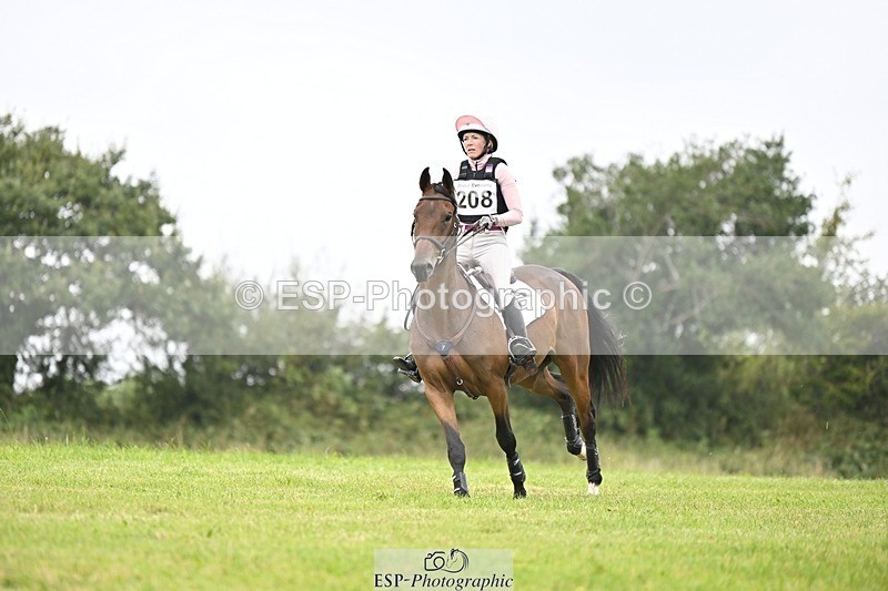 240831A-145720-04388 - 208-Kate.Rowe-PARKER.G