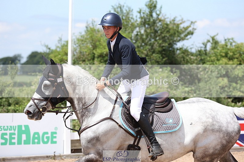 240718A-125414-05301 - Cls 9, 1 Star Bronze Tour 1.10m