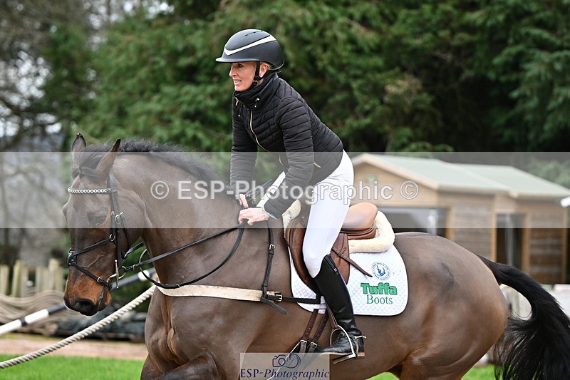 250201A-142021-00930 - Cls 04 Local Horse 120cm