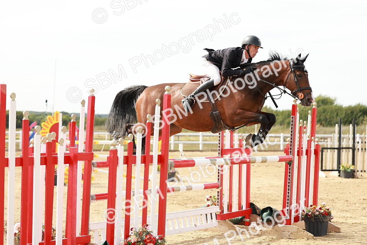 SBM_008274 - Class 4 - Senior Foxhunter - 1.20m Open
