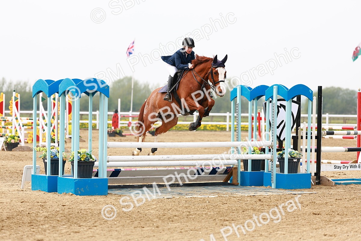  - Class 18 - Senior Newcomers - 1.10m