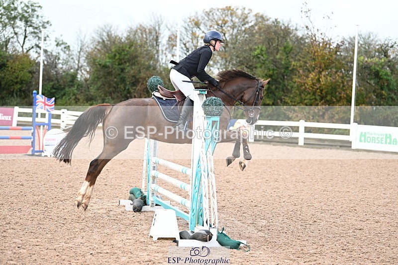 241023A-105408-00419 - Cls 1 British Novice and 90cm Open