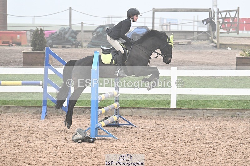 260308-141832-03179 - Cls 15 British Novice and 80cm