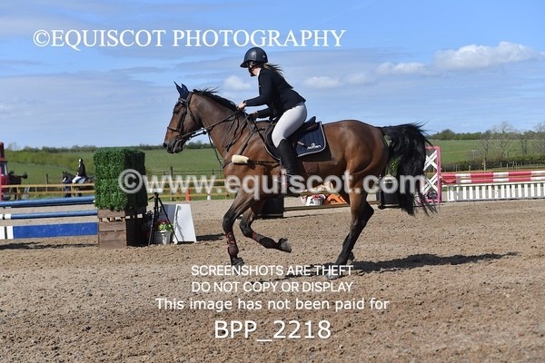 BPP_2218 - CLASS 22 SUN Senior BritiNovice/ 90cm Open