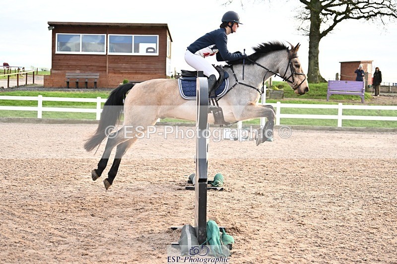 241206-095506-00117 - Cls 2 British Novice and 90cm Open