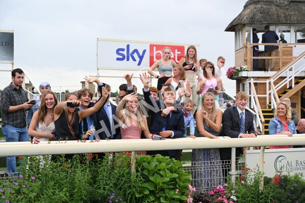 yr04092022r5-72 - Race 5 4.05pm Little Green Rascals Children's Nurseries Stakes