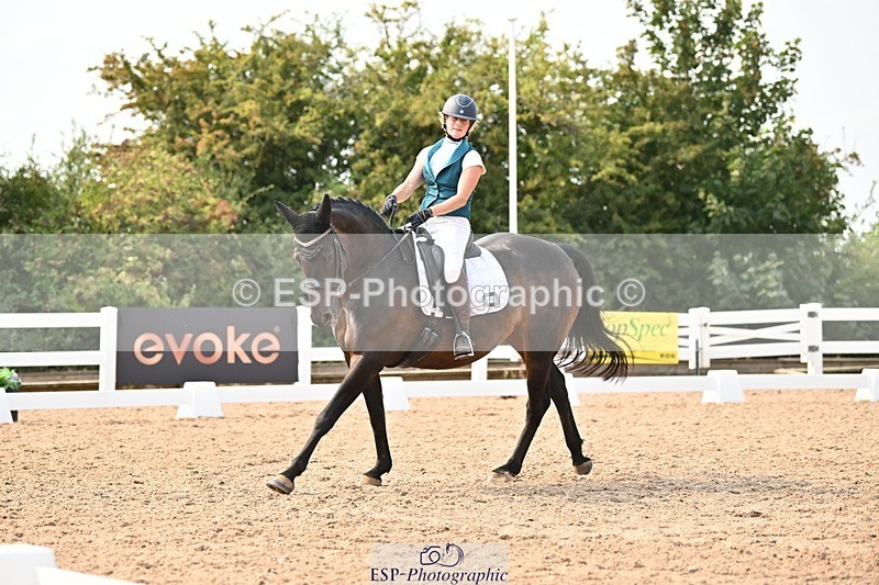 250816-153100-05876 - 036-Georgina.YoungMinuet1v