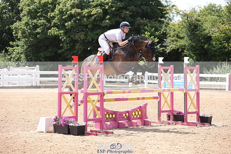 240718A-131048-05446 - Cls 9, 1 Star Bronze Tour 1.10m